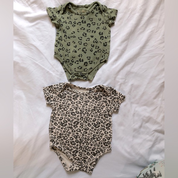 Jessica Simpson & Healthtex Denim Overalls, Jumpsuit, & Animal Print Onesies - Picture 7 of 9